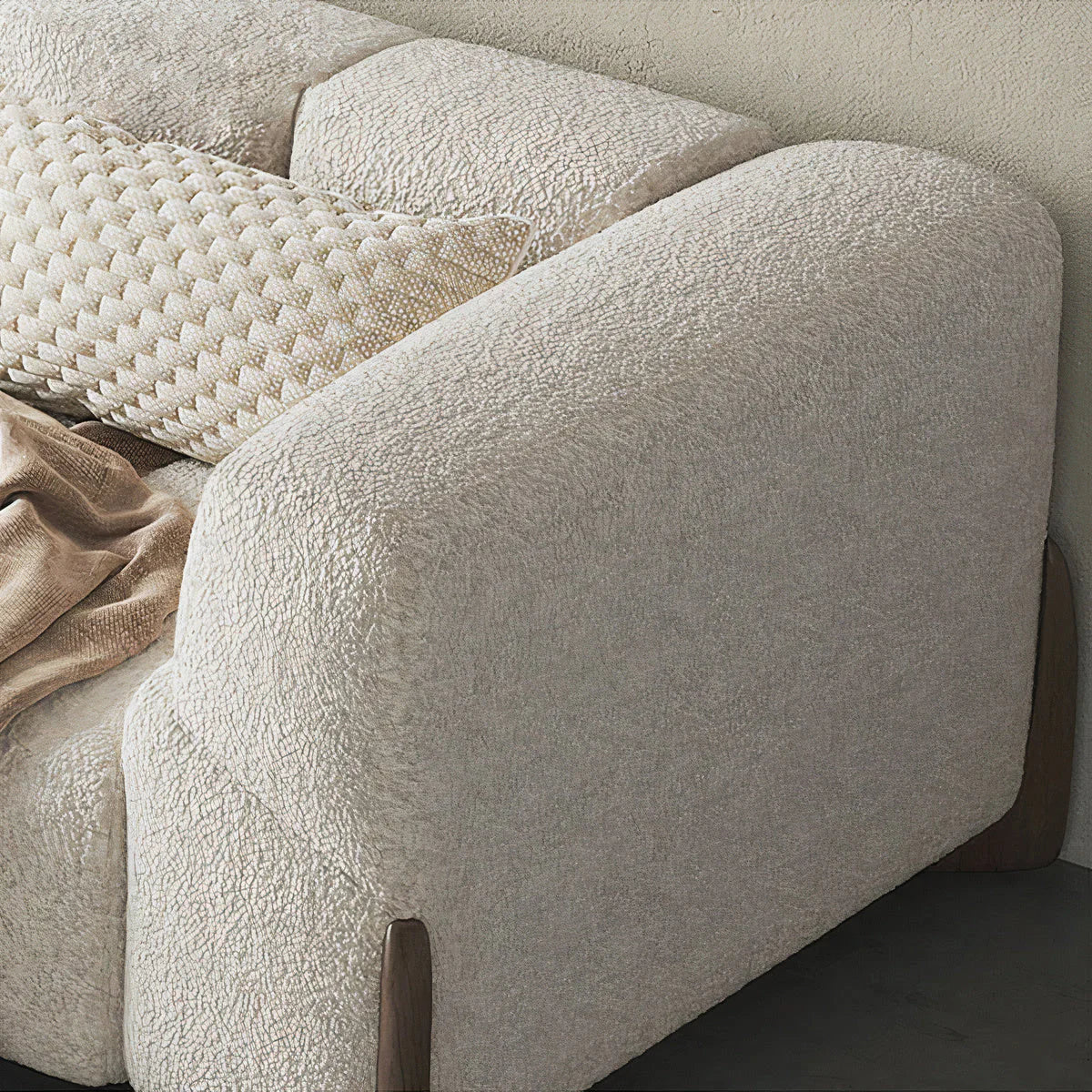 Isabella Couch